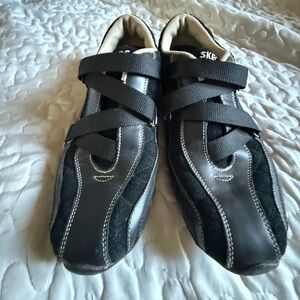 Skechers Men's Black and Tan Sneakers